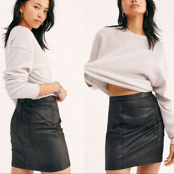FREE PEOPLE RUMI RUCHED MINI SKIRT - Picture 1 of 8